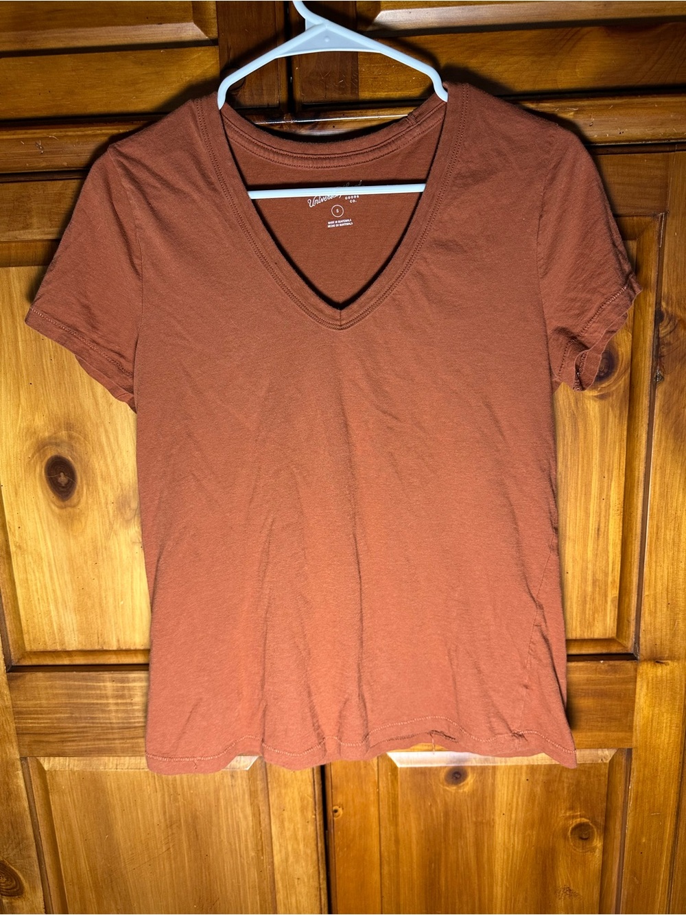Universal Thread from Target Women’s Rust Burnt Orange V-Neck Short Sleeve Top
